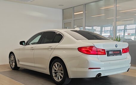 BMW 5 серия, 2019 год, 2 850 000 рублей, 4 фотография