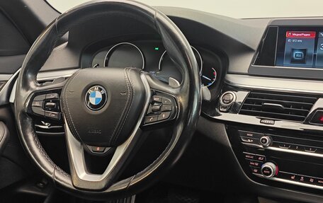 BMW 5 серия, 2019 год, 2 850 000 рублей, 9 фотография