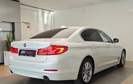 BMW 5 серия, 2019 год, 2 850 000 рублей, 7 фотография