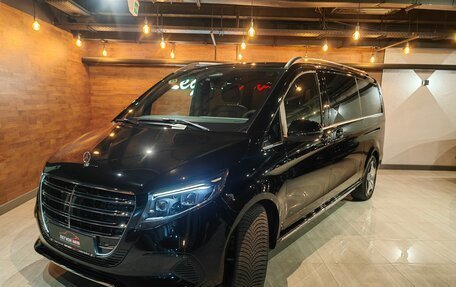Mercedes-Benz V-Класс, 2025 год, 14 400 000 рублей, 1 фотография