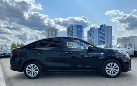 KIA Rio IV, 2021 год, 1 758 000 рублей, 4 фотография