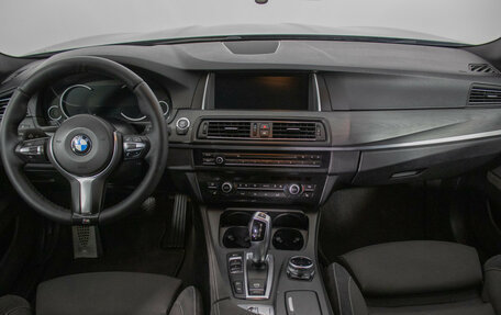 BMW 5 серия, 2014 год, 1 890 000 рублей, 13 фотография