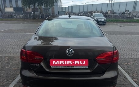 Volkswagen Jetta VI, 2012 год, 890 000 рублей, 6 фотография