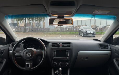 Volkswagen Jetta VI, 2012 год, 890 000 рублей, 8 фотография