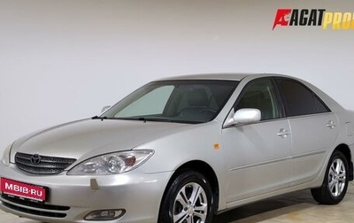 Toyota Camry V40, 2003 год, 590 000 рублей, 1 фотография
