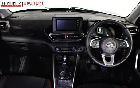 Toyota Raize I, 2019 год, 1 857 000 рублей, 12 фотография