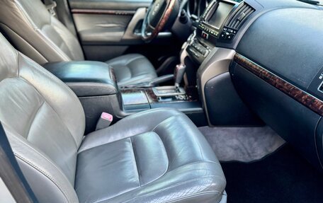 Toyota Land Cruiser 200, 2007 год, 2 300 000 рублей, 7 фотография