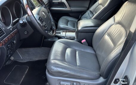 Toyota Land Cruiser 200, 2007 год, 2 300 000 рублей, 12 фотография