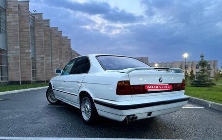 BMW 5 серия, 1990 год, 613 800 рублей, 2 фотография
