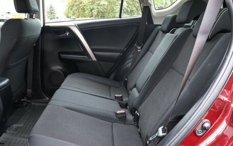 Toyota RAV4, 2019 год, 2 550 000 рублей, 10 фотография
