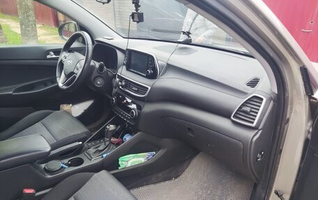 Hyundai Tucson III, 2019 год, 2 100 000 рублей, 14 фотография