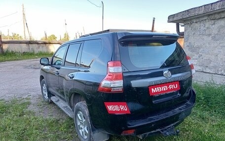 Toyota Land Cruiser Prado 150 рестайлинг 2, 2016 год, 3 400 000 рублей, 5 фотография