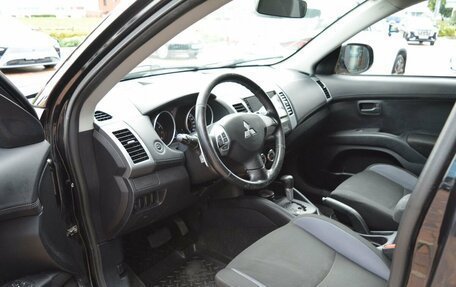 Mitsubishi Outlander III рестайлинг 3, 2010 год, 999 000 рублей, 12 фотография