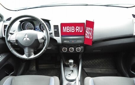 Mitsubishi Outlander III рестайлинг 3, 2010 год, 999 000 рублей, 17 фотография
