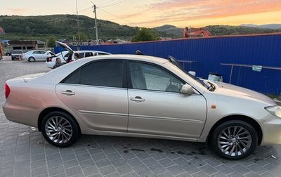 Toyota Camry V40, 2004 год, 900 000 рублей, 1 фотография