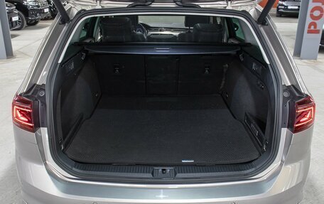Volkswagen Passat B8 рестайлинг, 2019 год, 2 798 000 рублей, 11 фотография