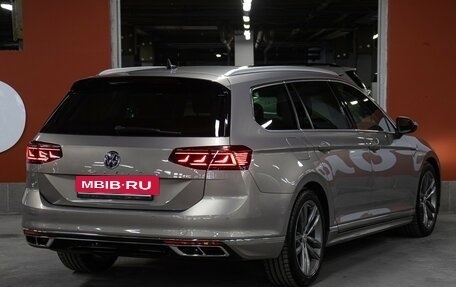 Volkswagen Passat B8 рестайлинг, 2019 год, 2 798 000 рублей, 5 фотография