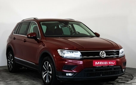 Volkswagen Tiguan II, 2019 год, 1 999 000 рублей, 3 фотография