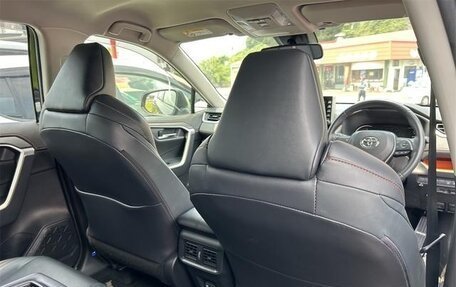 Toyota RAV4, 2022 год, 2 700 000 рублей, 25 фотография