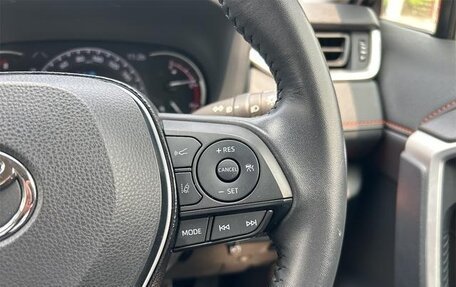 Toyota RAV4, 2022 год, 2 700 000 рублей, 30 фотография