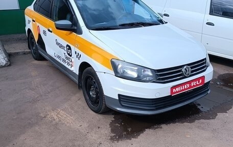 Volkswagen Polo VI (EU Market), 2017 год, 450 000 рублей, 1 фотография