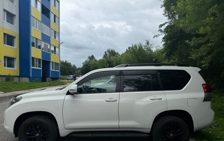 Toyota Land Cruiser Prado 150 рестайлинг 2, 2010 год, 2 390 000 рублей, 4 фотография
