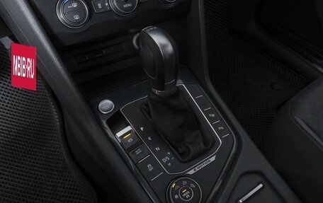 Volkswagen Tiguan II, 2016 год, 2 449 000 рублей, 12 фотография