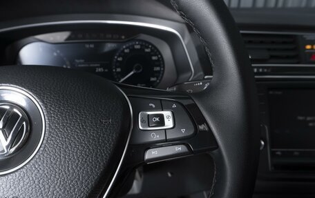 Volkswagen Tiguan II, 2016 год, 2 449 000 рублей, 19 фотография