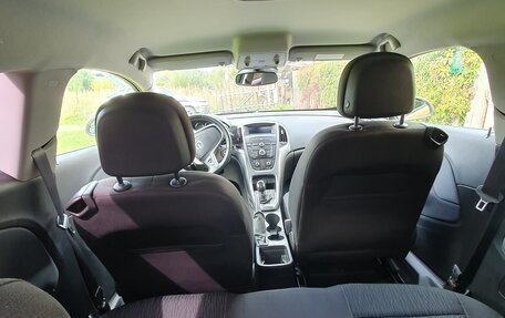 Opel Astra J, 2014 год, 1 050 000 рублей, 2 фотография