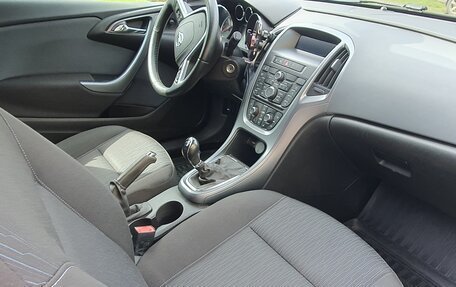 Opel Astra J, 2014 год, 1 050 000 рублей, 3 фотография