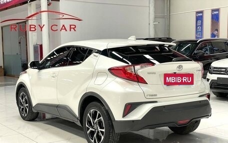 Toyota C-HR I рестайлинг, 2021 год, 2 100 000 рублей, 2 фотография