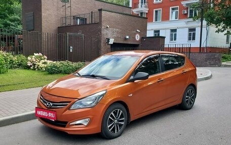 Hyundai Solaris II рестайлинг, 2014 год, 909 000 рублей, 2 фотография