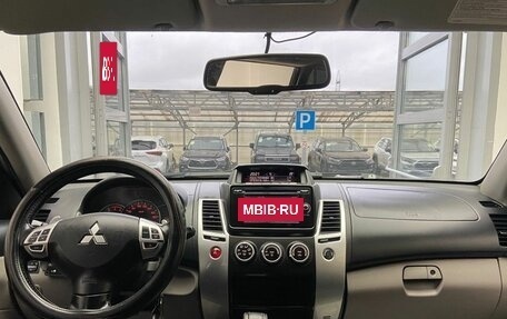 Mitsubishi Pajero Sport II рестайлинг, 2014 год, 1 870 000 рублей, 11 фотография