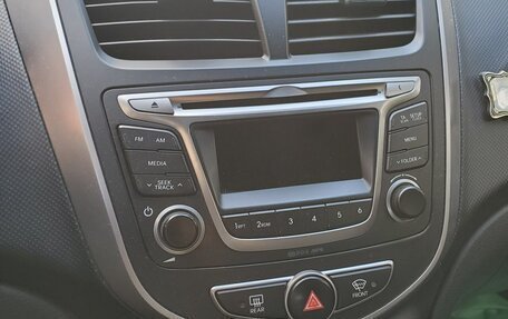 Hyundai Solaris II рестайлинг, 2014 год, 909 000 рублей, 13 фотография