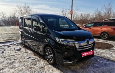Honda Stepwgn IV, 2017 год, 1 900 000 рублей, 1 фотография