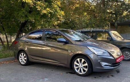 Hyundai Solaris II рестайлинг, 2015 год, 925 000 рублей, 2 фотография