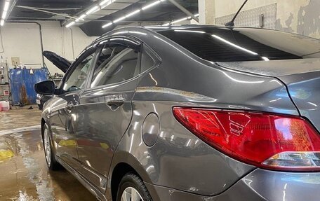 Hyundai Solaris II рестайлинг, 2015 год, 925 000 рублей, 7 фотография