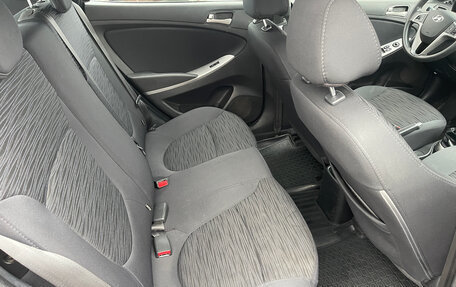 Hyundai Solaris II рестайлинг, 2014 год, 730 000 рублей, 15 фотография