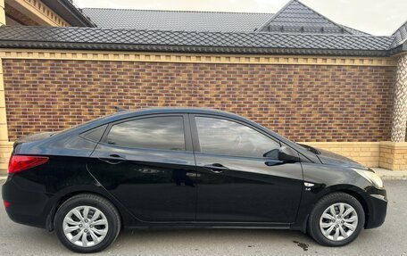 Hyundai Solaris II рестайлинг, 2014 год, 650 000 рублей, 3 фотография