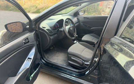 Hyundai Solaris II рестайлинг, 2014 год, 650 000 рублей, 6 фотография