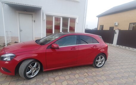 Mercedes-Benz A-Класс, 2013 год, 1 200 000 рублей, 3 фотография