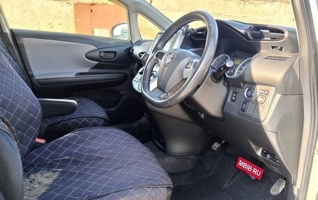 Toyota Wish II, 2012 год, 1 750 000 рублей, 13 фотография
