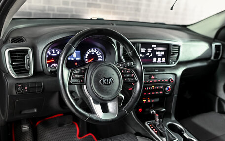 KIA Sportage IV рестайлинг, 2020 год, 2 800 000 рублей, 12 фотография