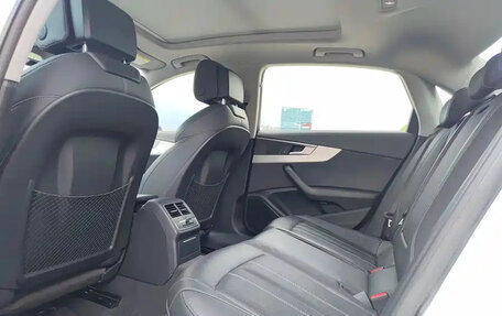 Audi A4, 2021 год, 2 400 000 рублей, 20 фотография