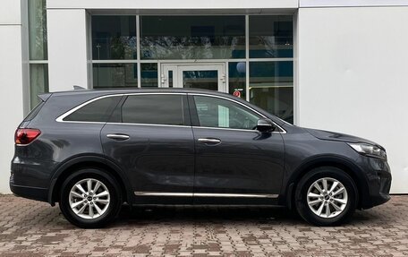 KIA Sorento III Prime рестайлинг, 2018 год, 2 099 000 рублей, 6 фотография