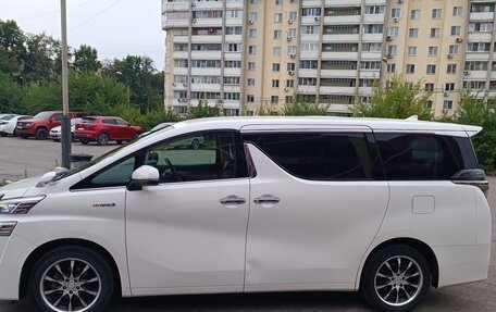 Toyota Vellfire II, 2019 год, 3 150 000 рублей, 3 фотография