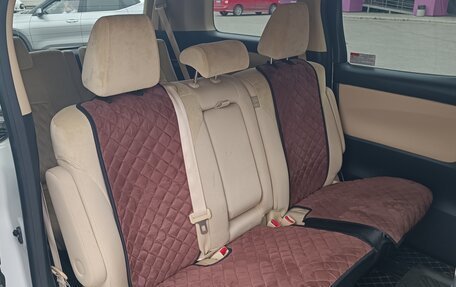 Toyota Vellfire II, 2019 год, 3 150 000 рублей, 17 фотография