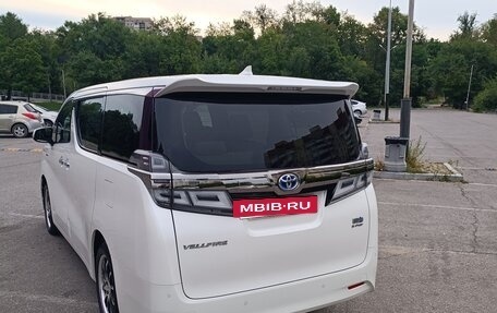 Toyota Vellfire II, 2019 год, 3 150 000 рублей, 21 фотография