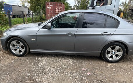 BMW 3 серия, 2011 год, 875 000 рублей, 1 фотография