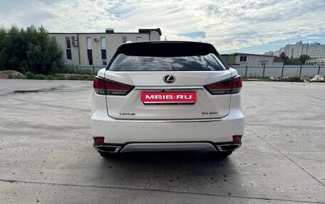 Lexus RX IV рестайлинг, 2021 год, 5 600 000 рублей, 6 фотография